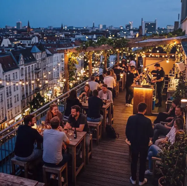Flower Hill — Kulturelles Wochenende in Berlin